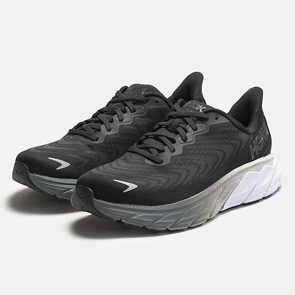  HOKA Arahi 6
