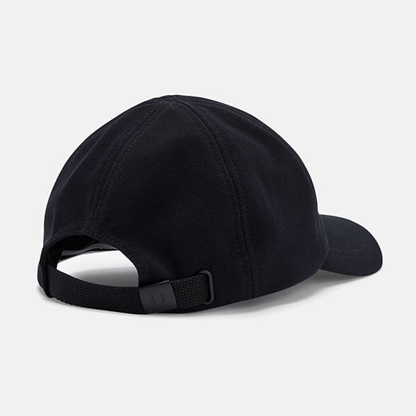Бейсболка FRED PERRY Pique Classic Cap