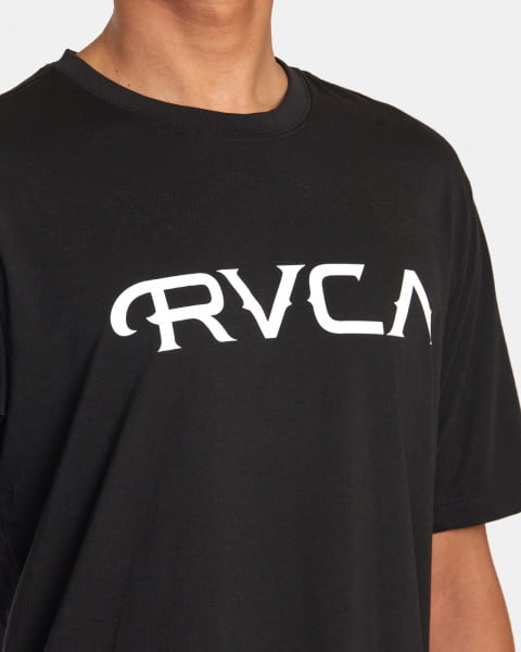 .///   RVCA Mister Cartoon