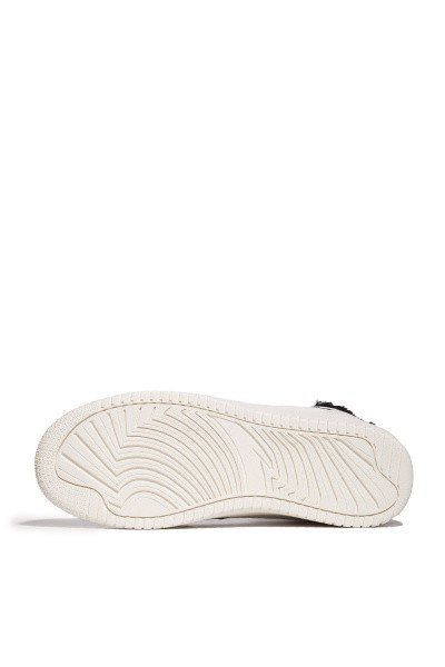    ANTA 8913