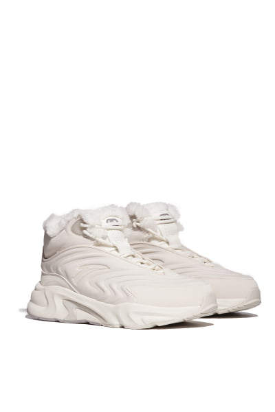    ANTA 8935