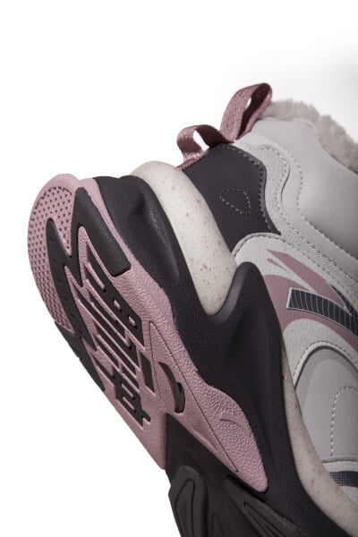   ANTA 8933R