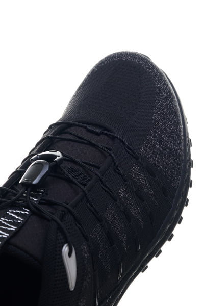    Anta WILD RUN