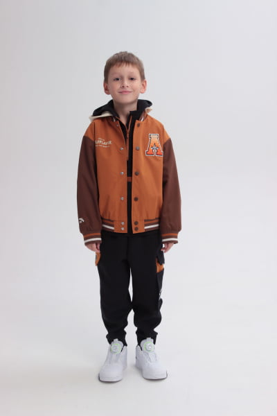    Anta Junior Player