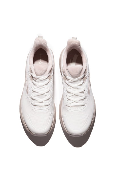    Anta CLOUDS