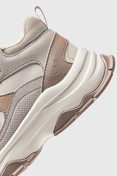   Anta URBAN OUTDOOR