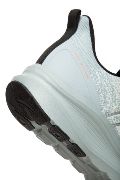    Anta CLOUDS