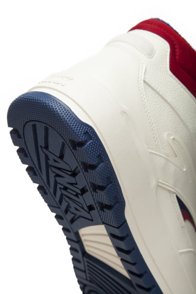   ANTA982