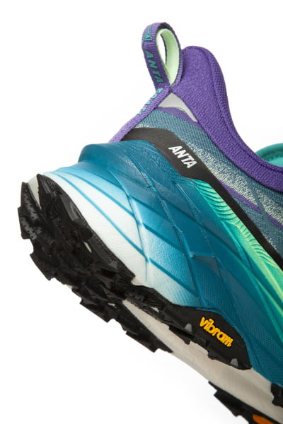    Anta SKY RUN