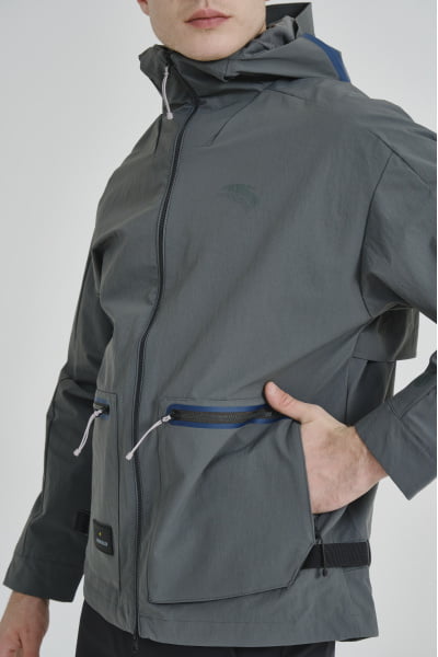  Anta Woven Track Top