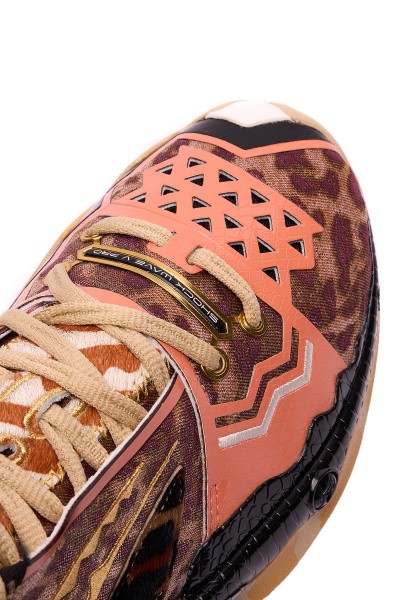   Anta SHOCK WAVE 5.0 PRO