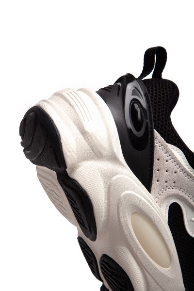 ������������ ��������� Anta LUCY