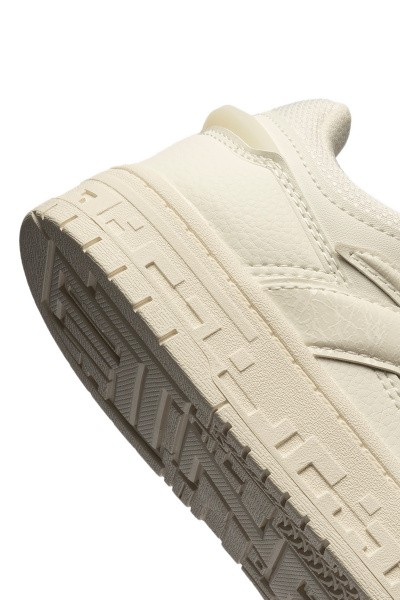 ���� Anta STREET PLAY