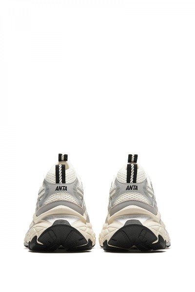   Anta SKYROCKET