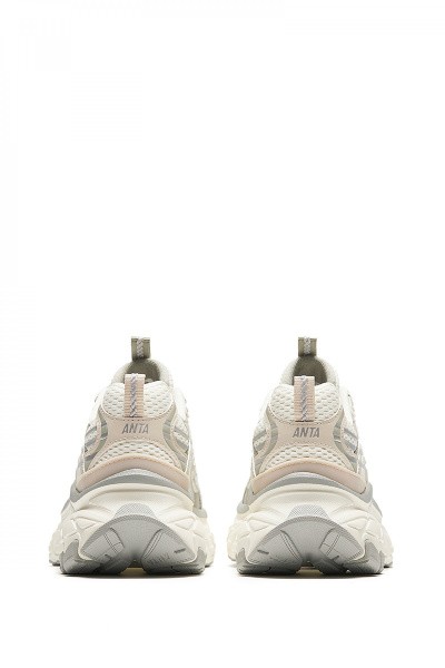 ������������ ��������� Anta SKYROCKET