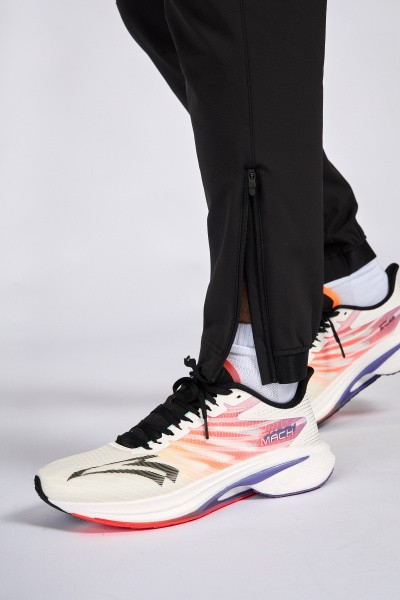   Anta Running