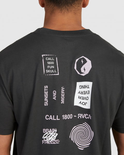 .//,   /   Call RVCA