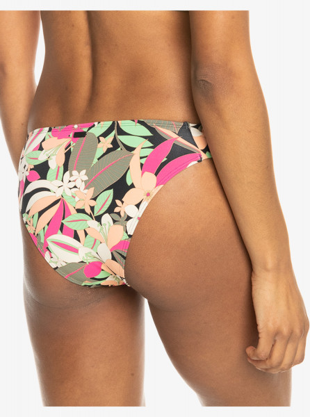 .//  /     Printed Beach Classics
