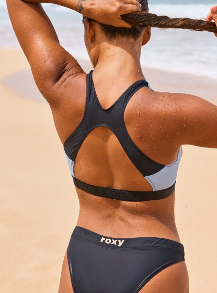 ./ //    ROXY Active