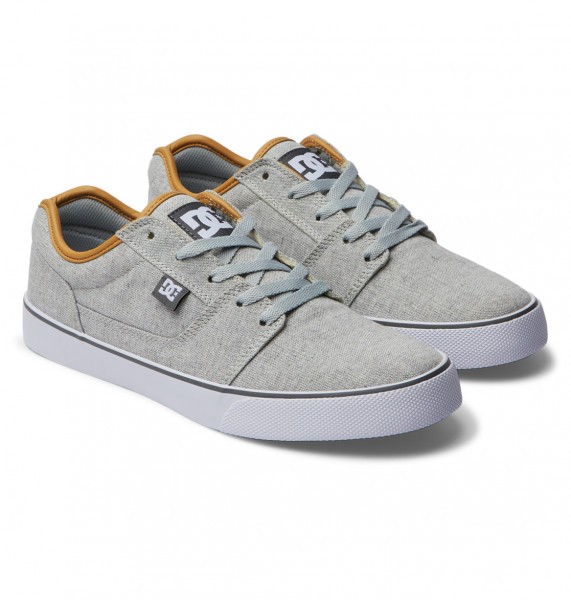 .//  /  DC SHOES Tonik