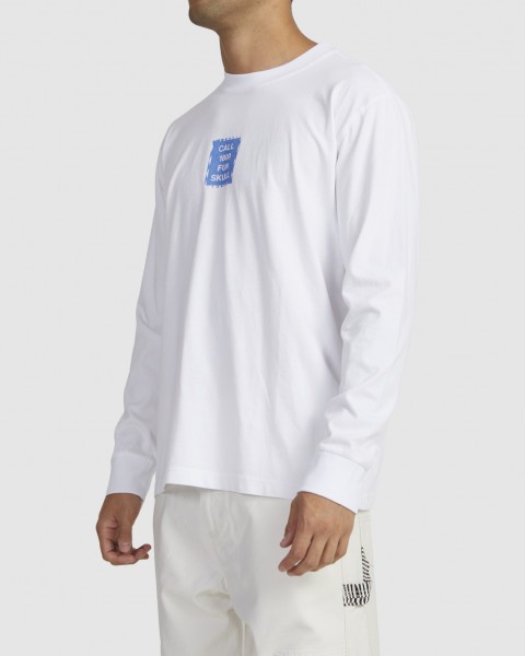 .//,   /   Call RVCA