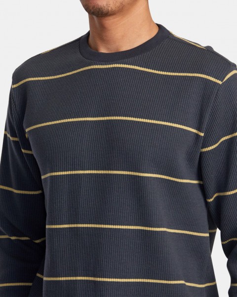 .//,   /   Day Shift Thermal Stripe
