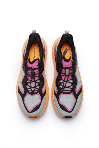    Anta UNIVERSE