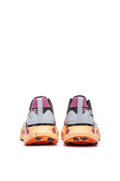    Anta UNIVERSE