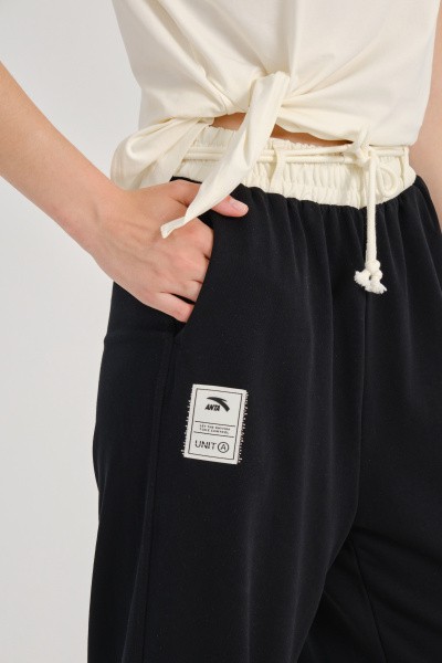   Anta MASTER THE MOVE