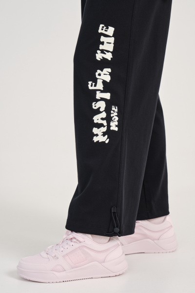   Anta MASTER THE MOVE