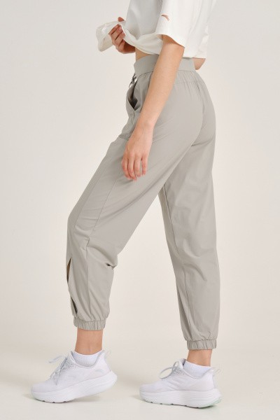   Anta WOMEN PANTS BAR