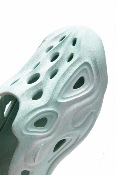  Anta Fashion Worship Sandals