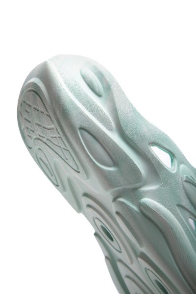  Anta Fashion Worship Sandals