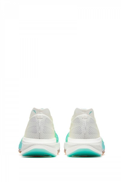 Кроссовки для бега Anta MACH 4 PRO