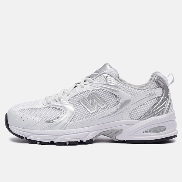 NEW BALANCE 530