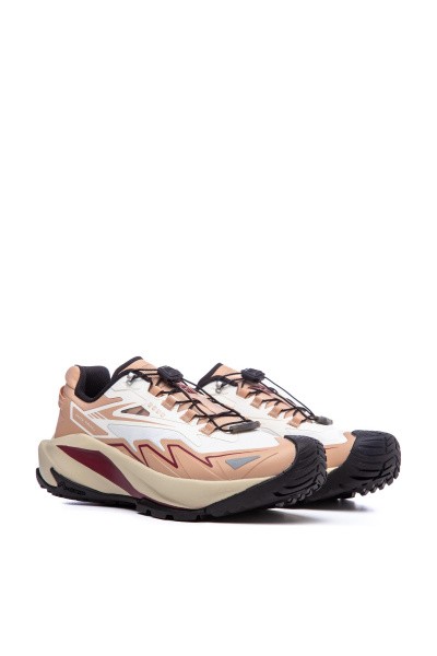    Anta Hiking