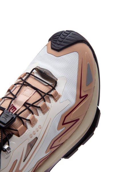    Anta Hiking