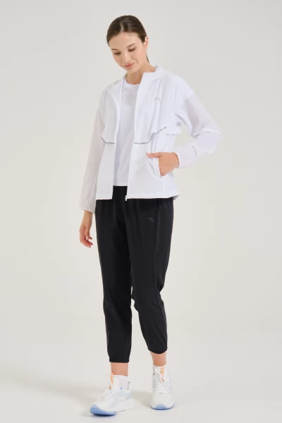 �������� ANTA Flow Light Woven Track Top