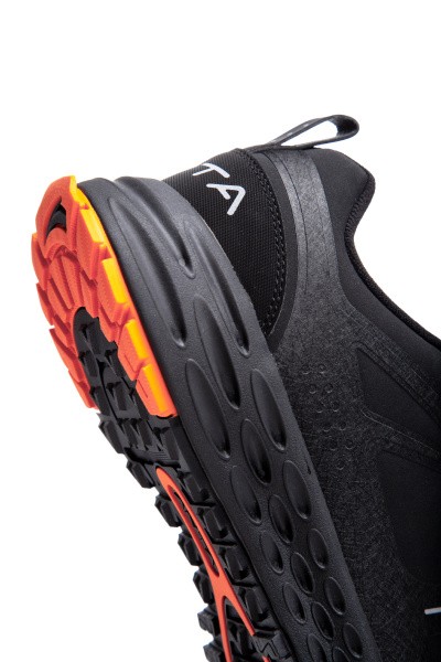   Anta Wild Run