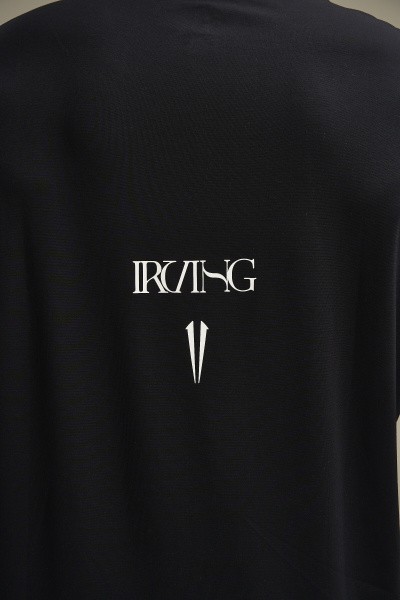 �������� Artist On The court