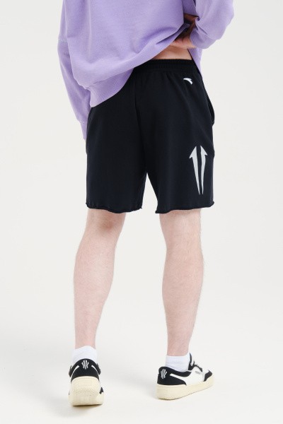    Artist On The court