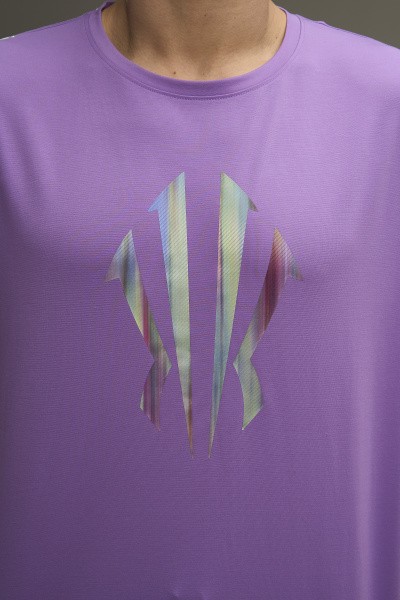 �������� Artist On The court