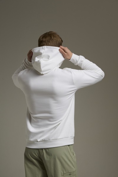 ���� Anta ACROSS THE TIME