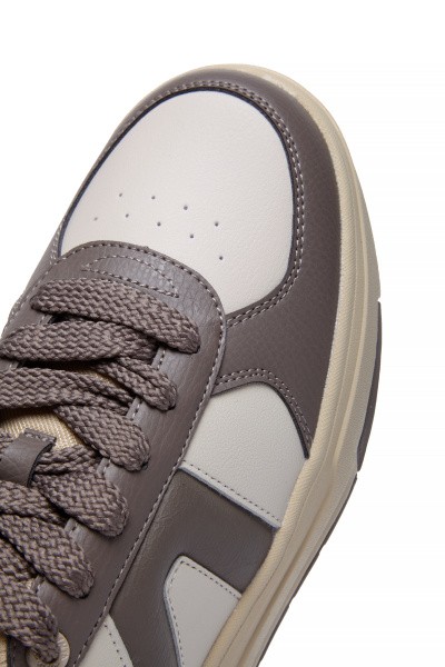 ���� Anta A LOGO