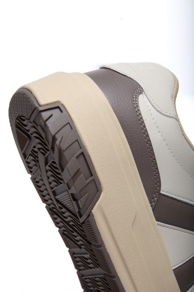 ���� Anta A LOGO