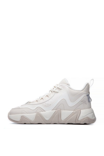    Anta Rising waves