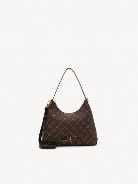 Anastasia Chain    M 