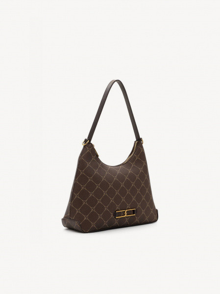 Anastasia Chain    M 
