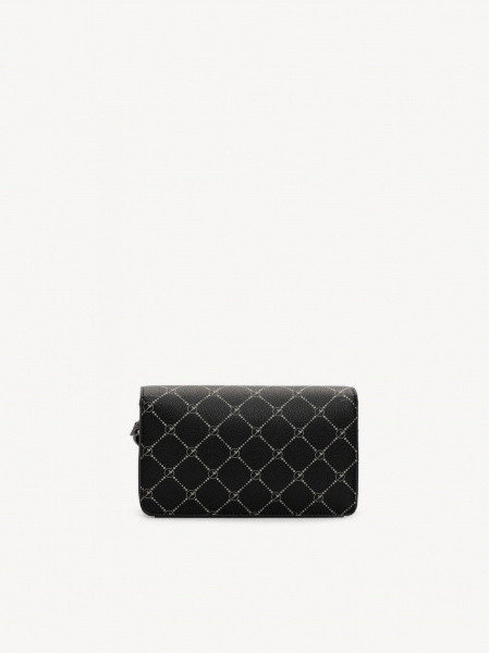 Anastasia Chain     M 