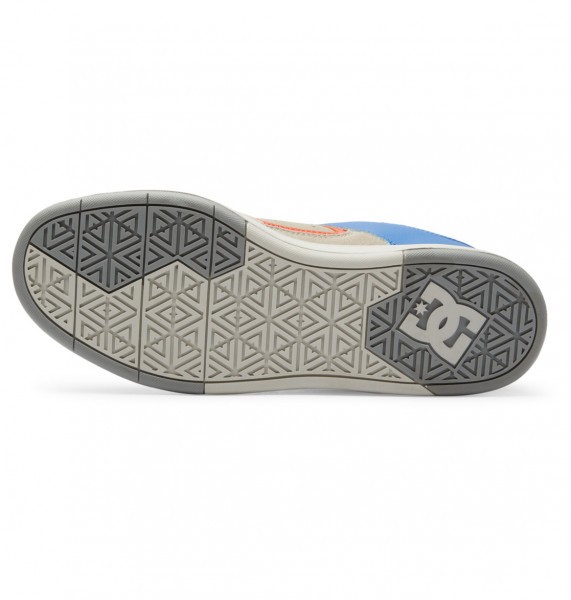 .//  /   DC Shoes Cure